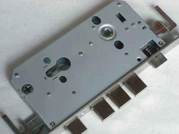 龙圩24小时上门开锁公司