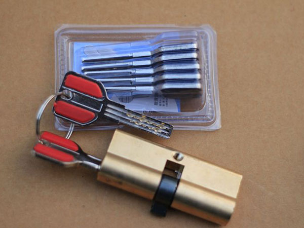 龙圩24小时上门开锁公司